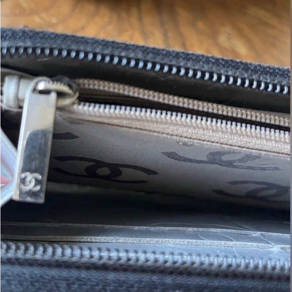 CHANEL CALFSKIN QUILTED CAMBON WALLET - Picture 6 of 16